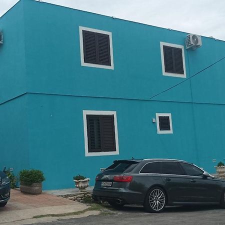 Apartments Andelka Паг Экстерьер фото